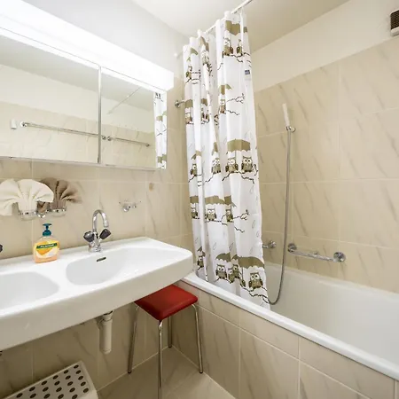 Apartment Chasa Plazza Gronda Lavin