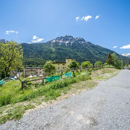 Chasa Plazza Gronda *