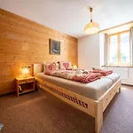 Chasa Plazza Gronda Apartmán Lavin