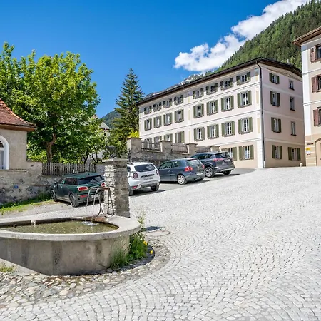 Chasa Plazza Gronda Apartmán Lavin